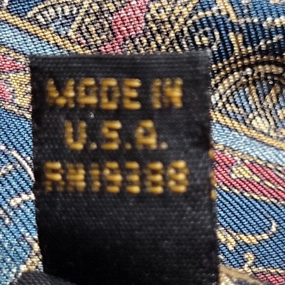 Vtg Mallory & Church Necktie  Blue Geometric 100% Silk Tie Made in USA - Picture 6 of 6